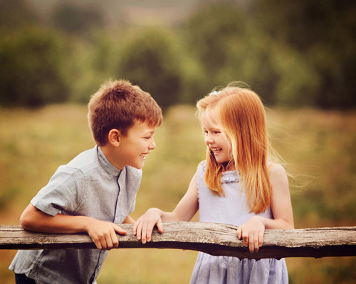 photography janine healy children siblings lifestyle outdoor shoot