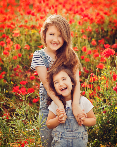 photography janine healy children siblings lifestyle outdoor shoot