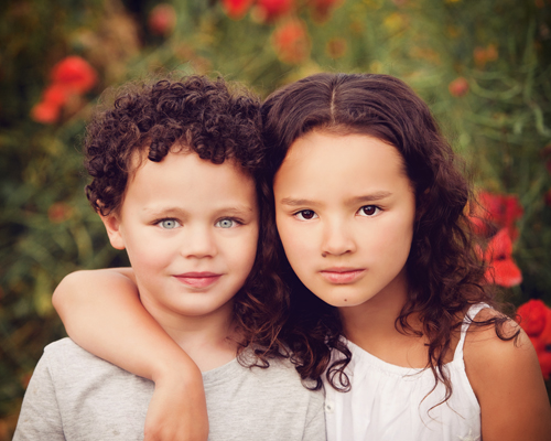 photography janine healy children siblings lifestyle outdoor shoot
